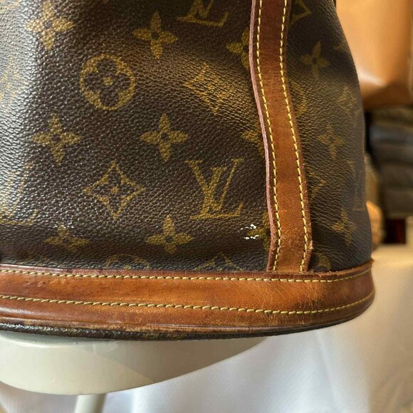 Louis Vuitton Monogram Bucket Bag - Picture 4 of 16